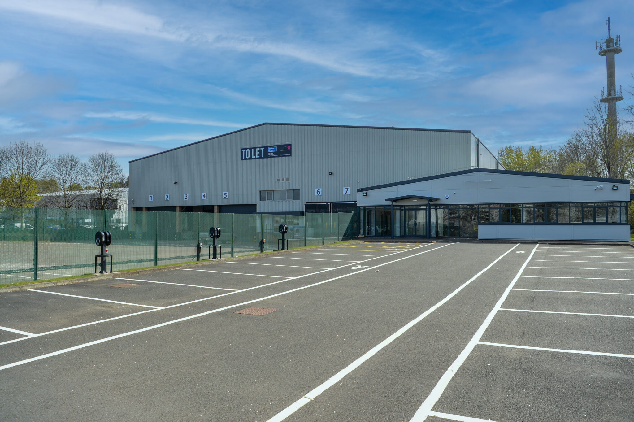 Knight Property Group completes full cycle investment on refurbished Uddingston industrial unit Image