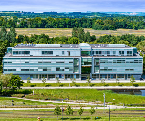 3 Lochside Avenue Image